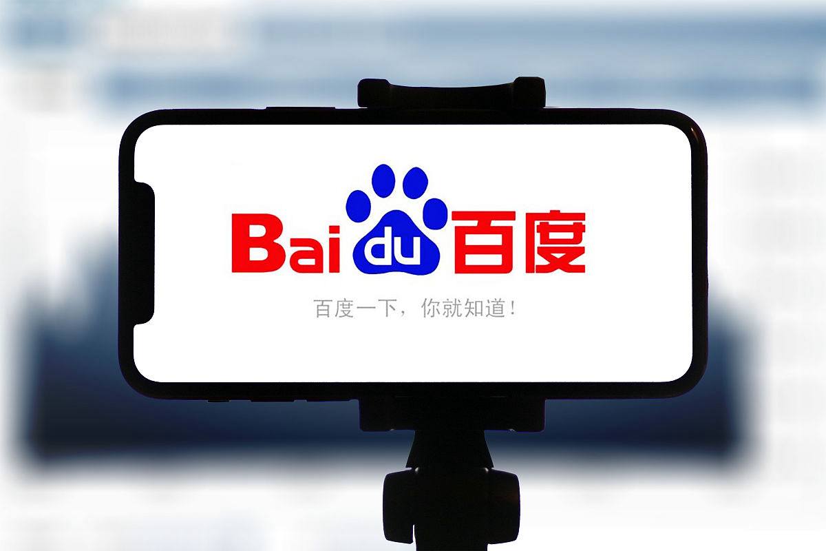 李维嘉回归舞台与何炅相拥而泣